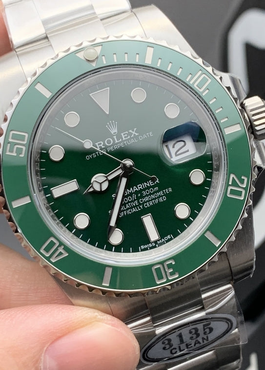 Rolex Submariner Date "Hulk"
