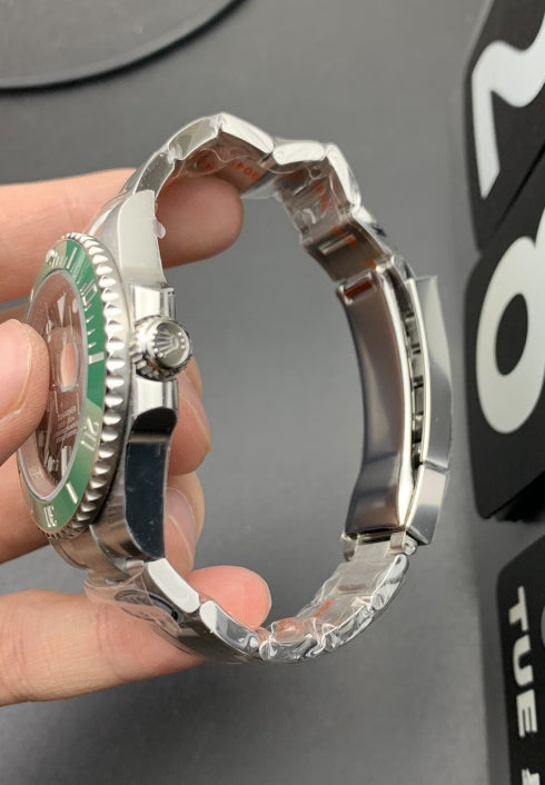 Rolex Submariner Date "Hulk"