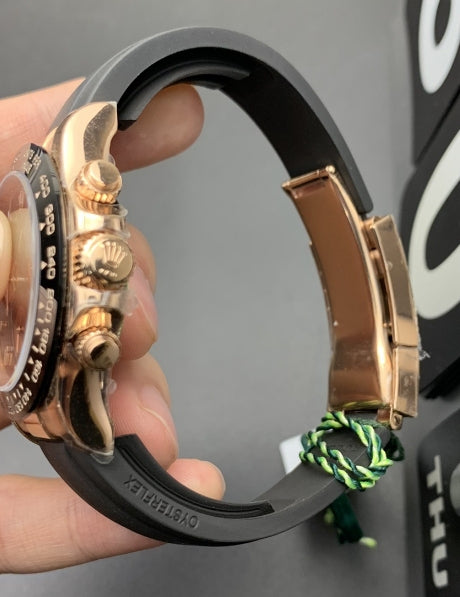 Rolex Cosmograph Daytona in 18 ct Everose gold